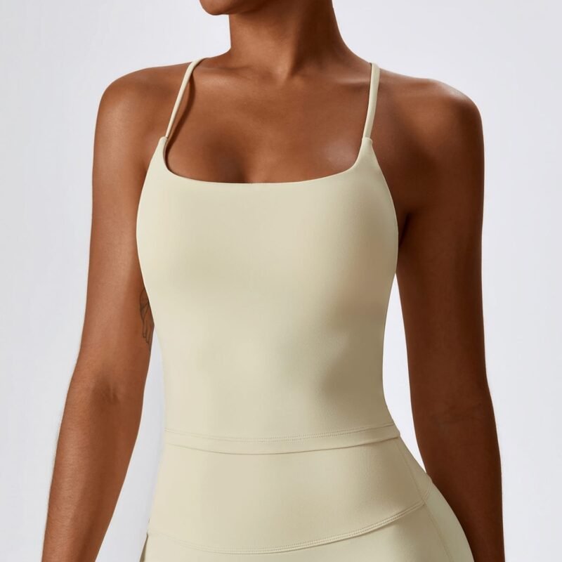 Yoga Tank Top for Women - Ideal for Running and Fitness, Wearable as Inner or Outer Layer(8232)