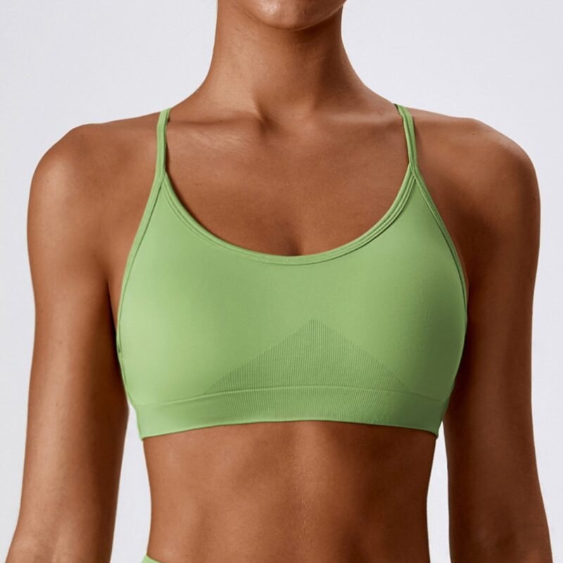 Women's European & American Seamless Yoga Bra: Quick - Dry, Tight - Fit Sports Top with Halter Neck & Racerback for Running & Fitness 7137