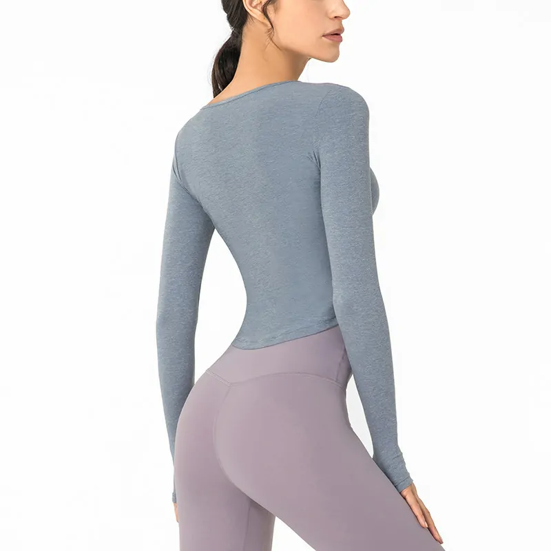 Second-Skin V-Neck Top: A Streamlined Layer for Cool Weather Running & Yoga - 图片 10