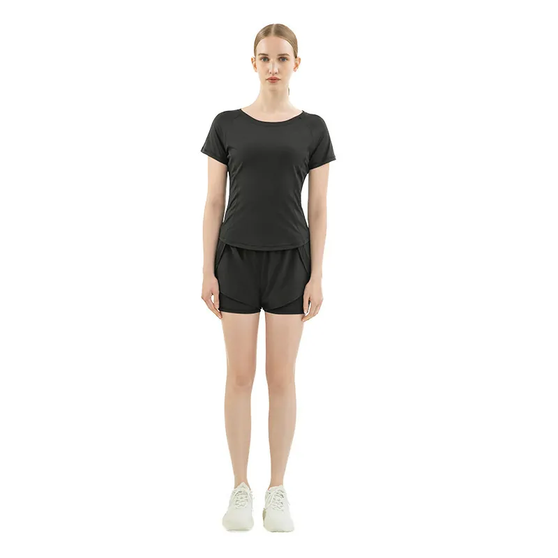 wholesale black short sleeve sports tee with crew neck and shoulder seam detail