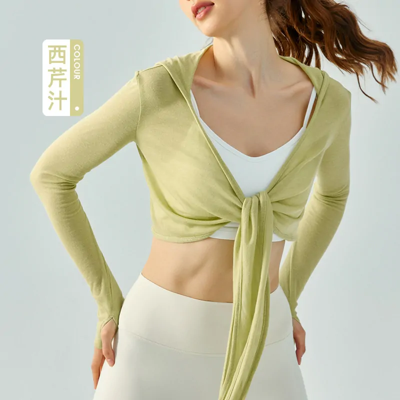 Hooded Duster Wrap: A Tie-Front Layer with a Relaxed, Draped Silhouette - 图片 5