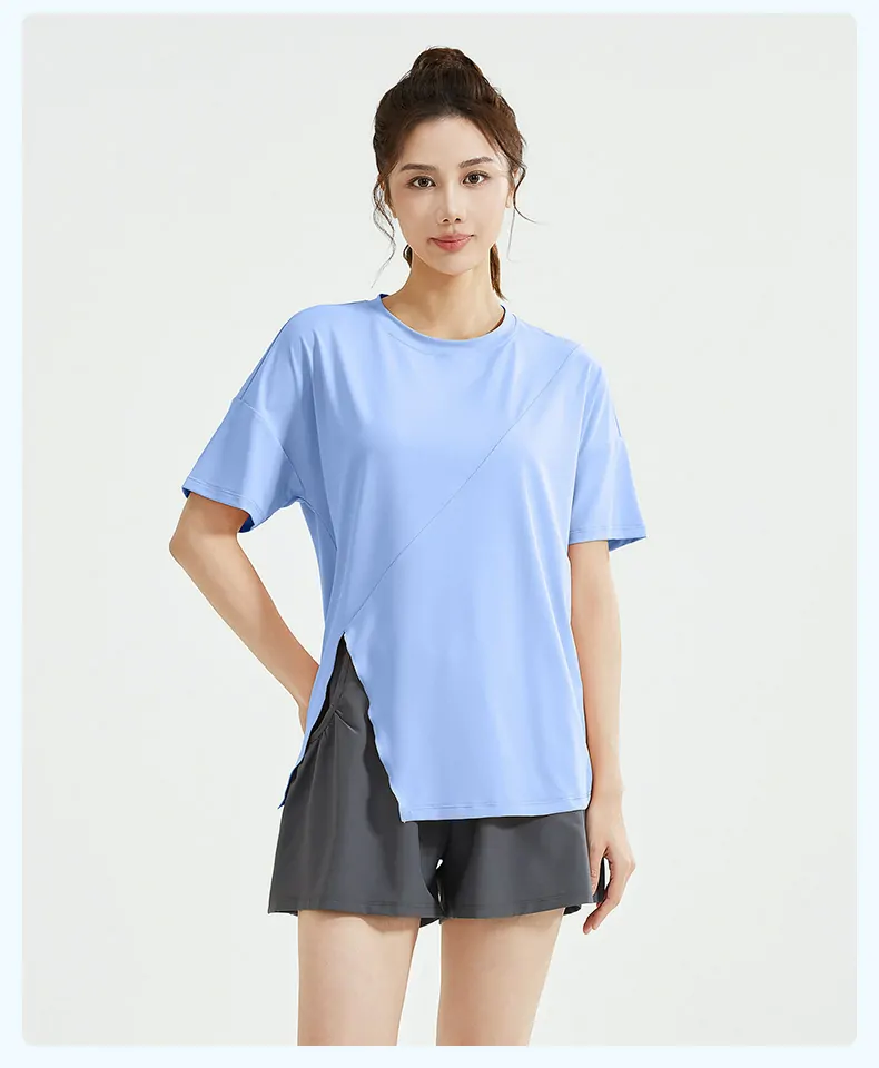 2-in-1 Oversized Cover-Up Set – Side-Slit Tee & No-Sheer Shorts for Running & Casual Training - 图片 4